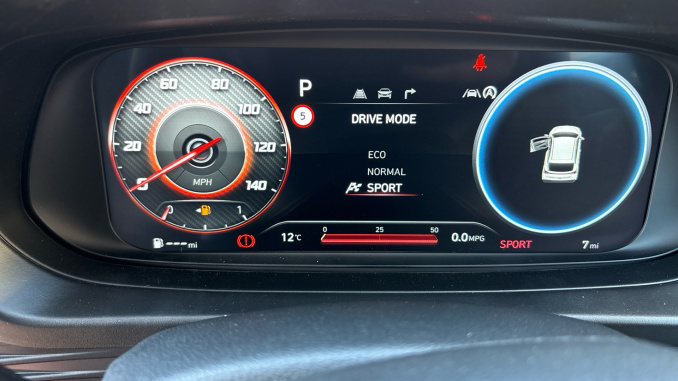 Hyundai i20 1.0T GDi Premium 5dr DCT Petrol Hatchback - Image 38
